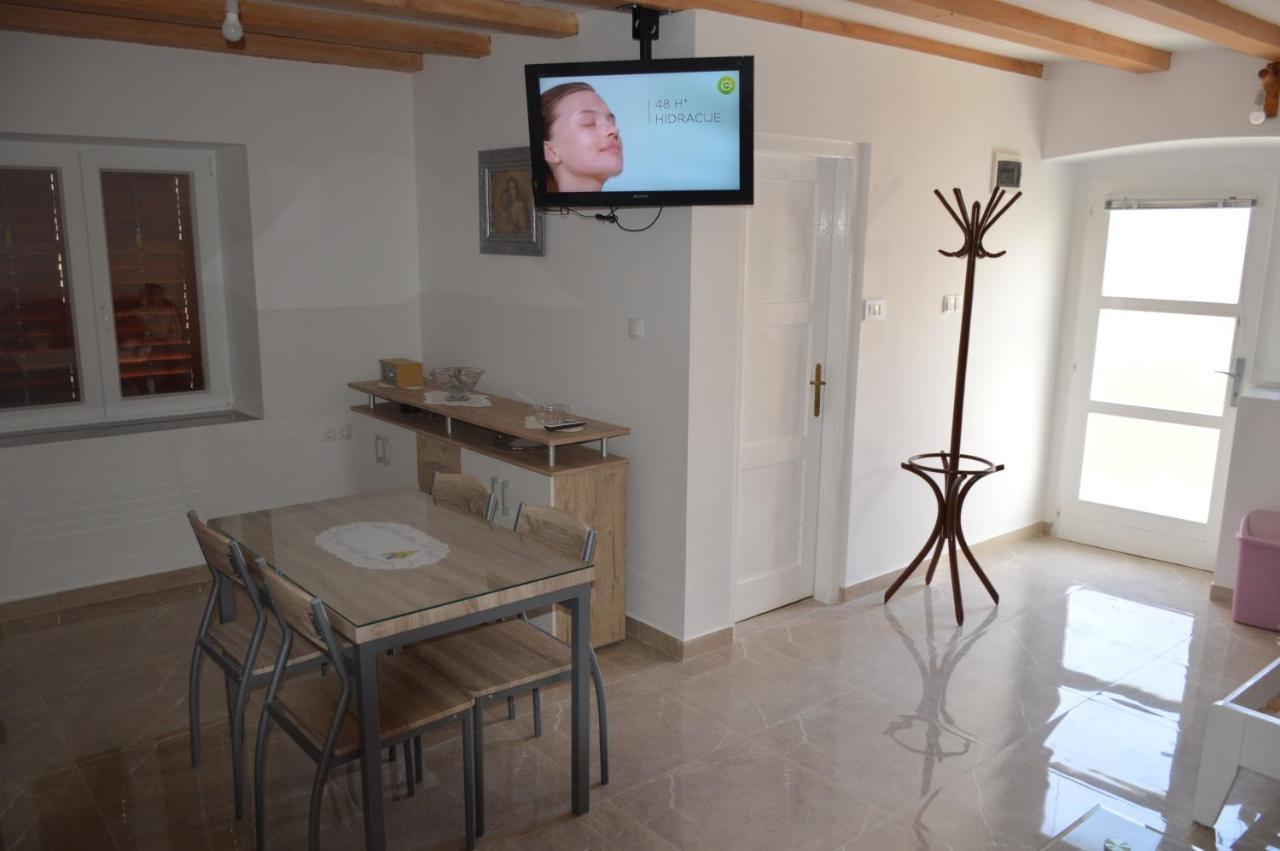 Studio Apartman Kata Prvic Sepurine Extérieur photo