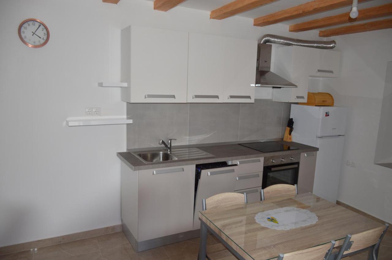Studio Apartman Kata Prvic Sepurine Extérieur photo