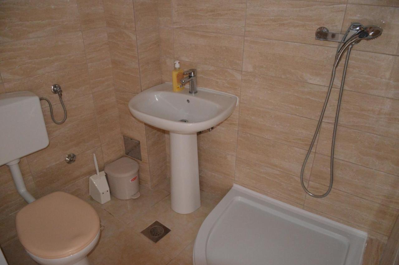 Studio Apartman Kata Prvic Sepurine Extérieur photo