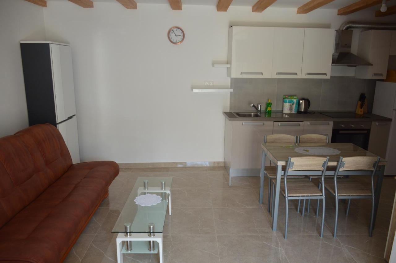 Studio Apartman Kata Prvic Sepurine Extérieur photo